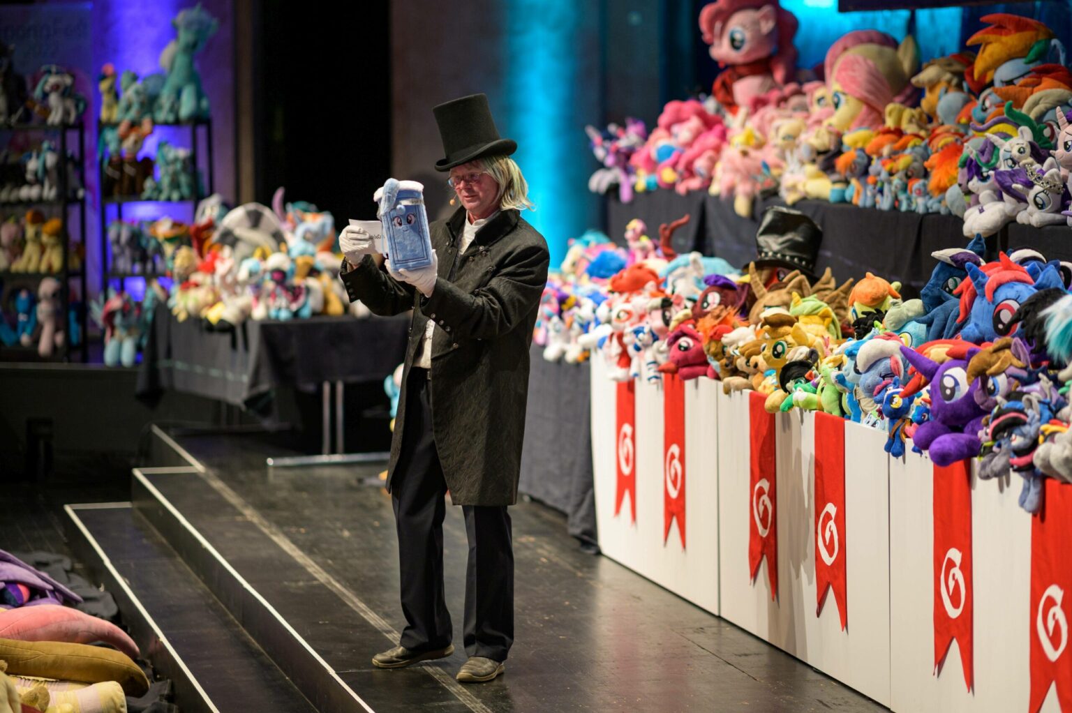 GalaCon_Selection-19_small